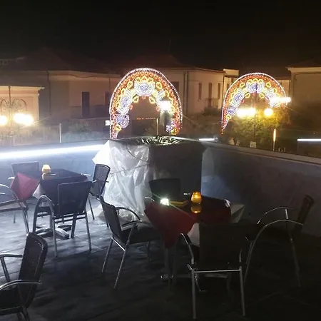 Couette-café Bar Zichella 3*